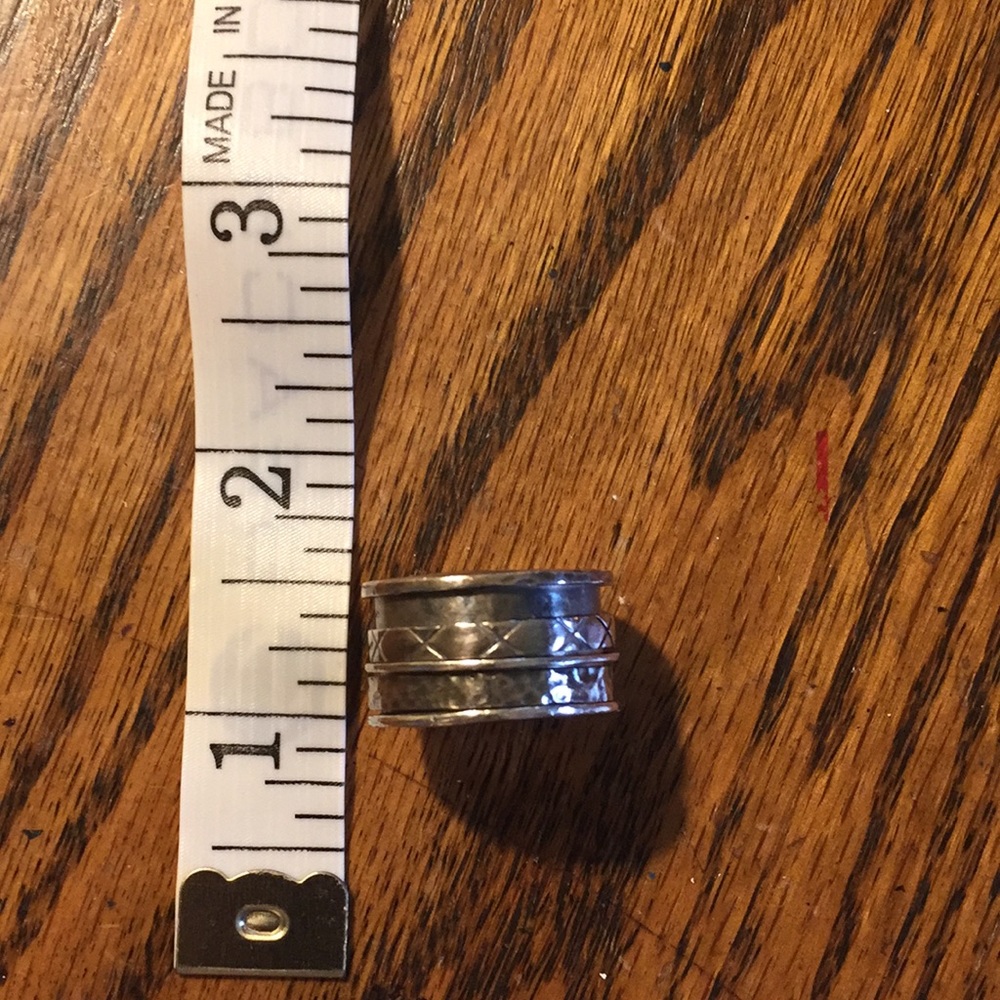 Ring - Picture 2 of 2